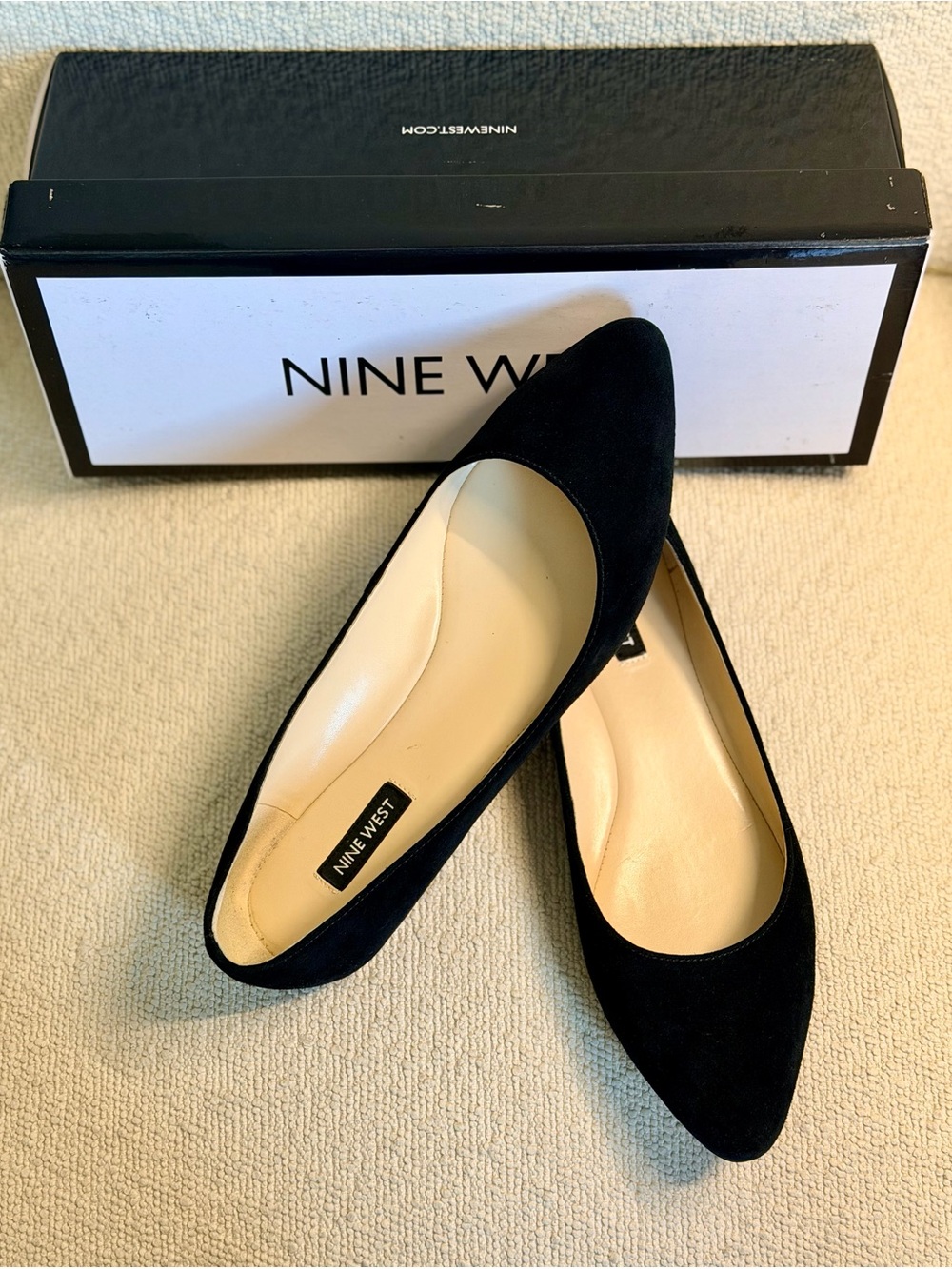 Nine West Black Pointed Toe Suede Flats